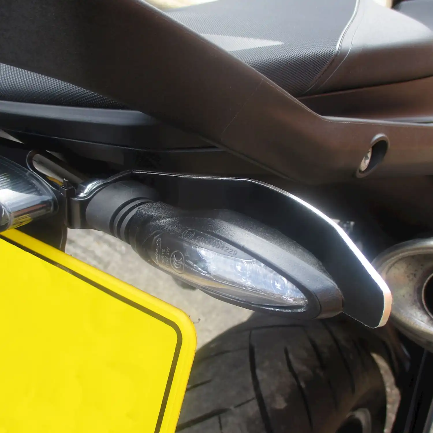 R&G Indicator Heat Shield for KTM Duke 790 '18- Tail Tidy (LP0248BK)