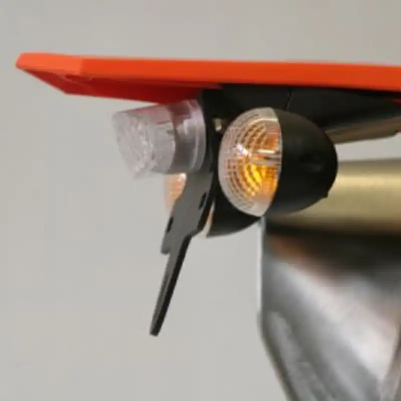 Ktm 690 smc r tail deals tidy
