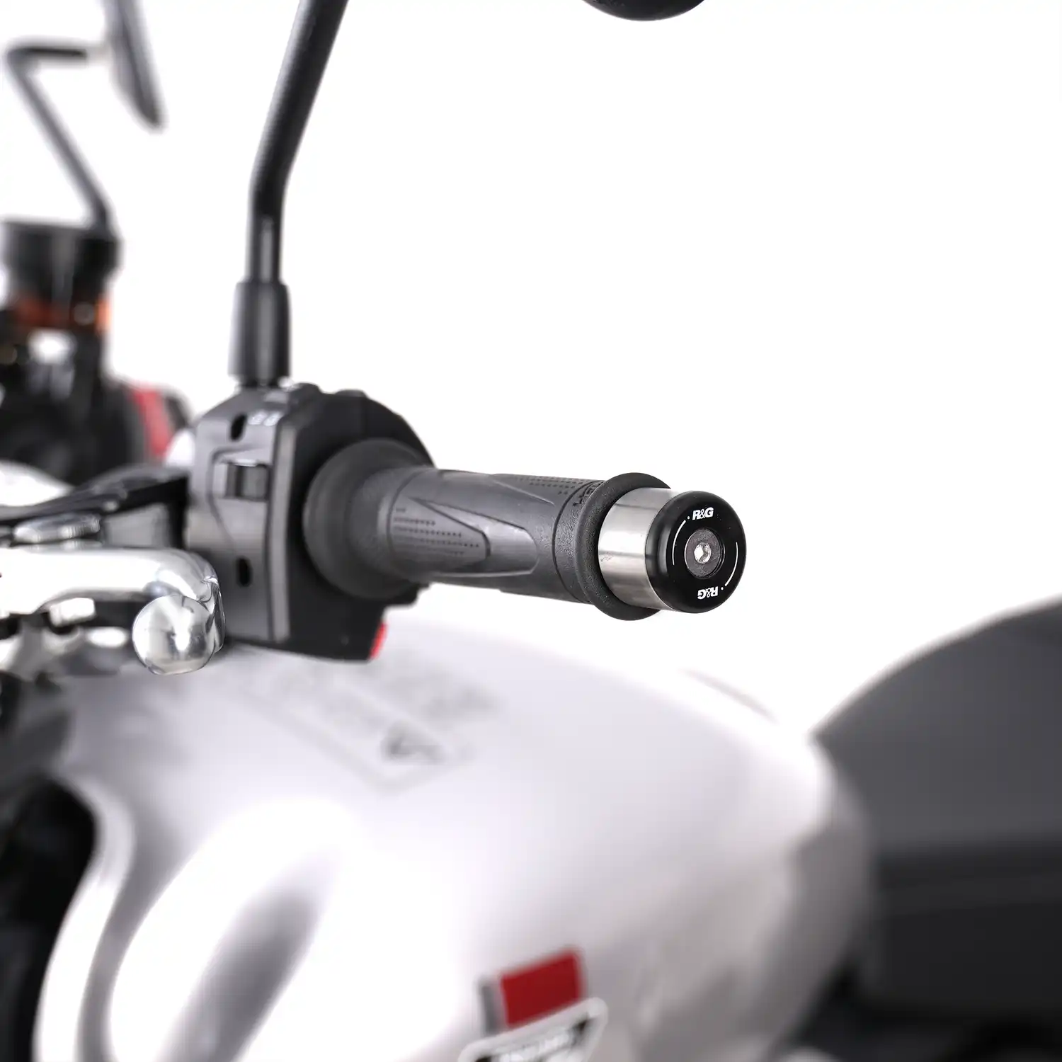 Bar End Sliders for the Triumph Street Twin '16-, Speed Twin 1200 ’19 ...