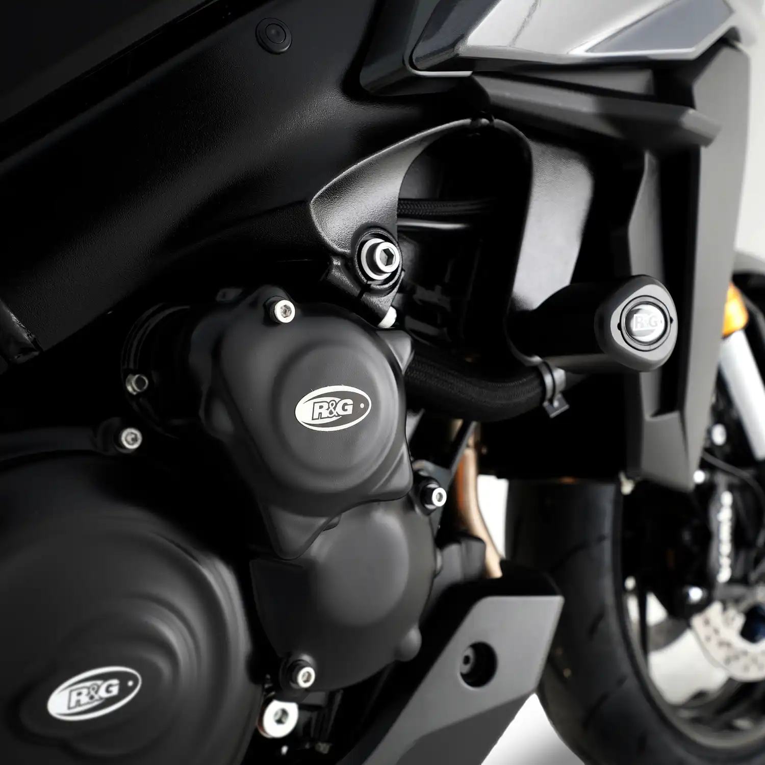 GSX-S1000/GT/GX　刀　エンジンカバー ENDURANCE（バイク） GSX-S1000 EK1AA KATANA GT79B エンジン