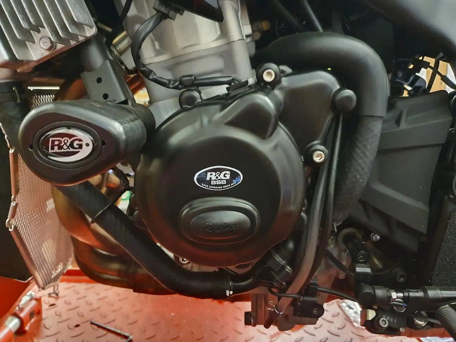 パーツ rgr Engine Case Cover Kit (Pair) for Kawasaki ZX25R '20- (Road
