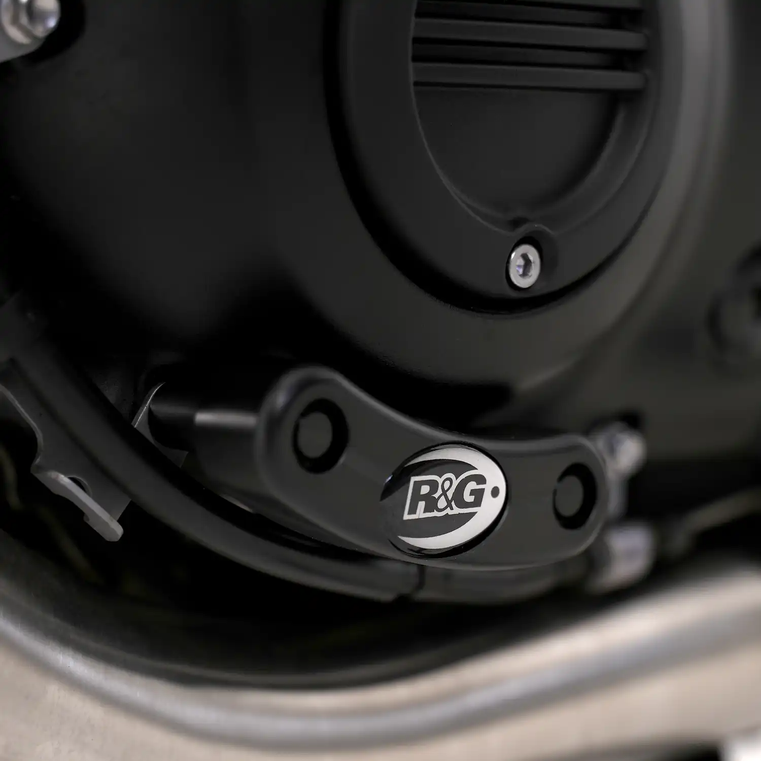 Engine Case Slider for Triumph Street Twin, Thruxton 1200R '16-, Speed ...