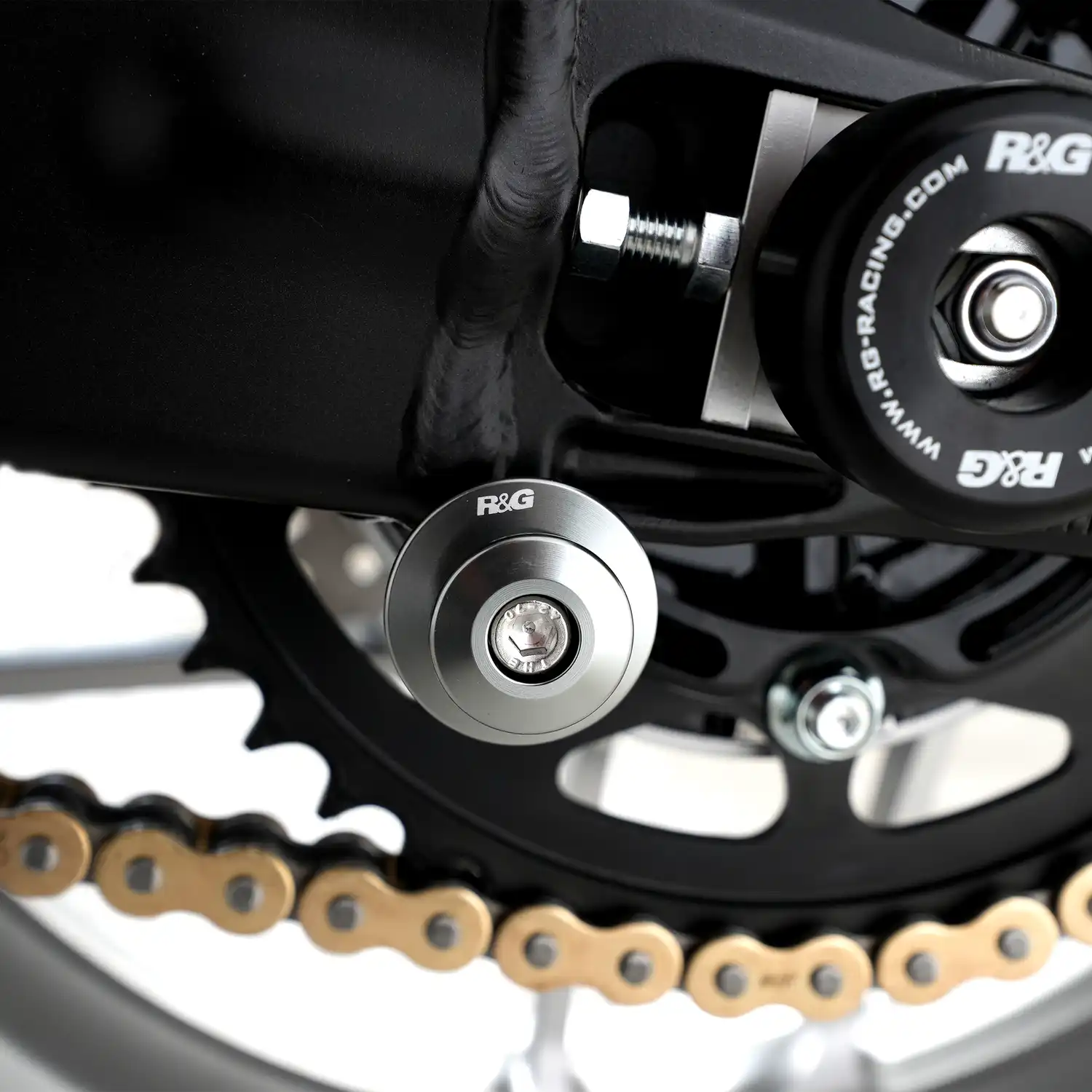 M8 Silver Elevation Series Paddock Stand Bobbins R&G (ITBO002SI)