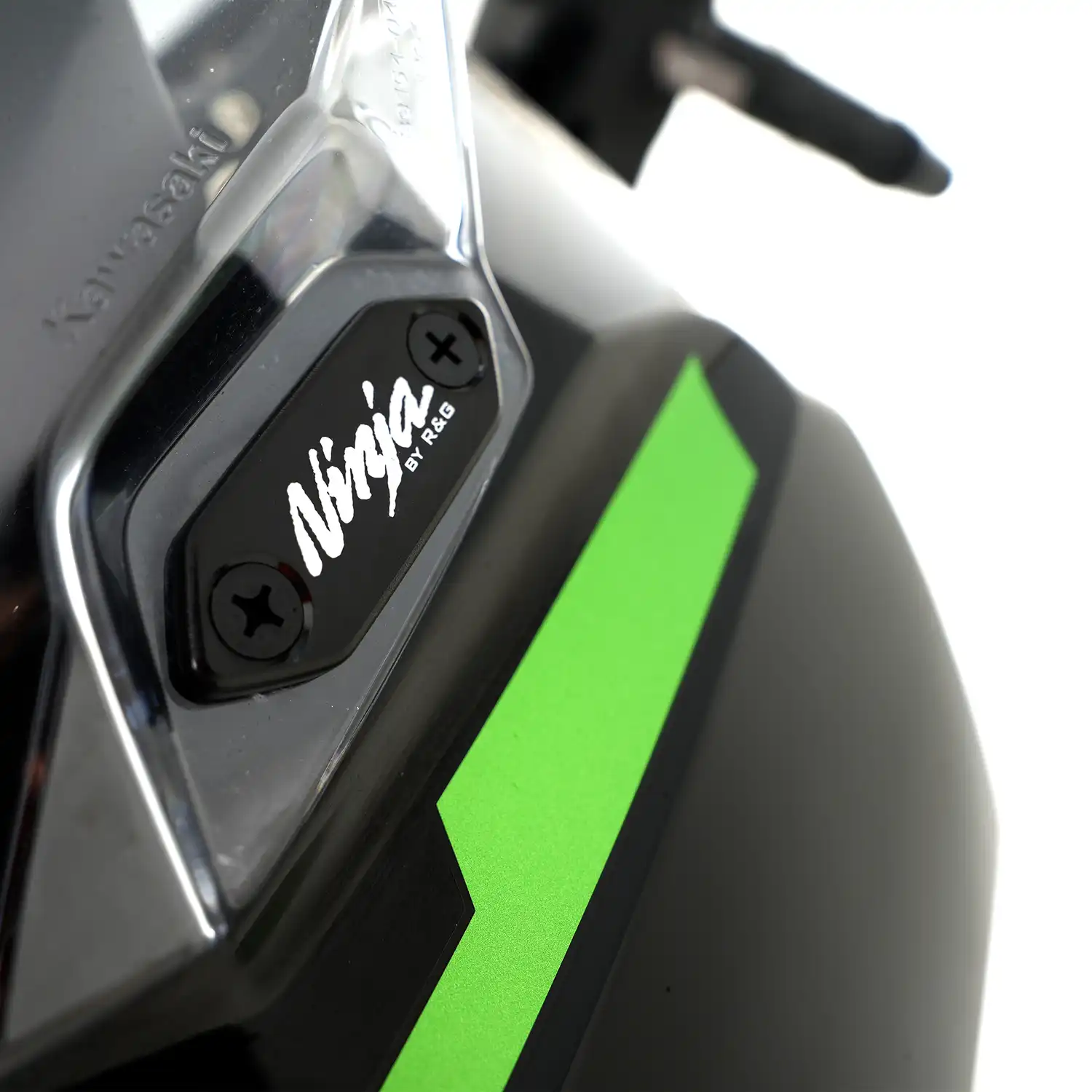 mmg様 23- ZX-4R Full Exhaust BLADE 発売 – モリワキエンジニアリング