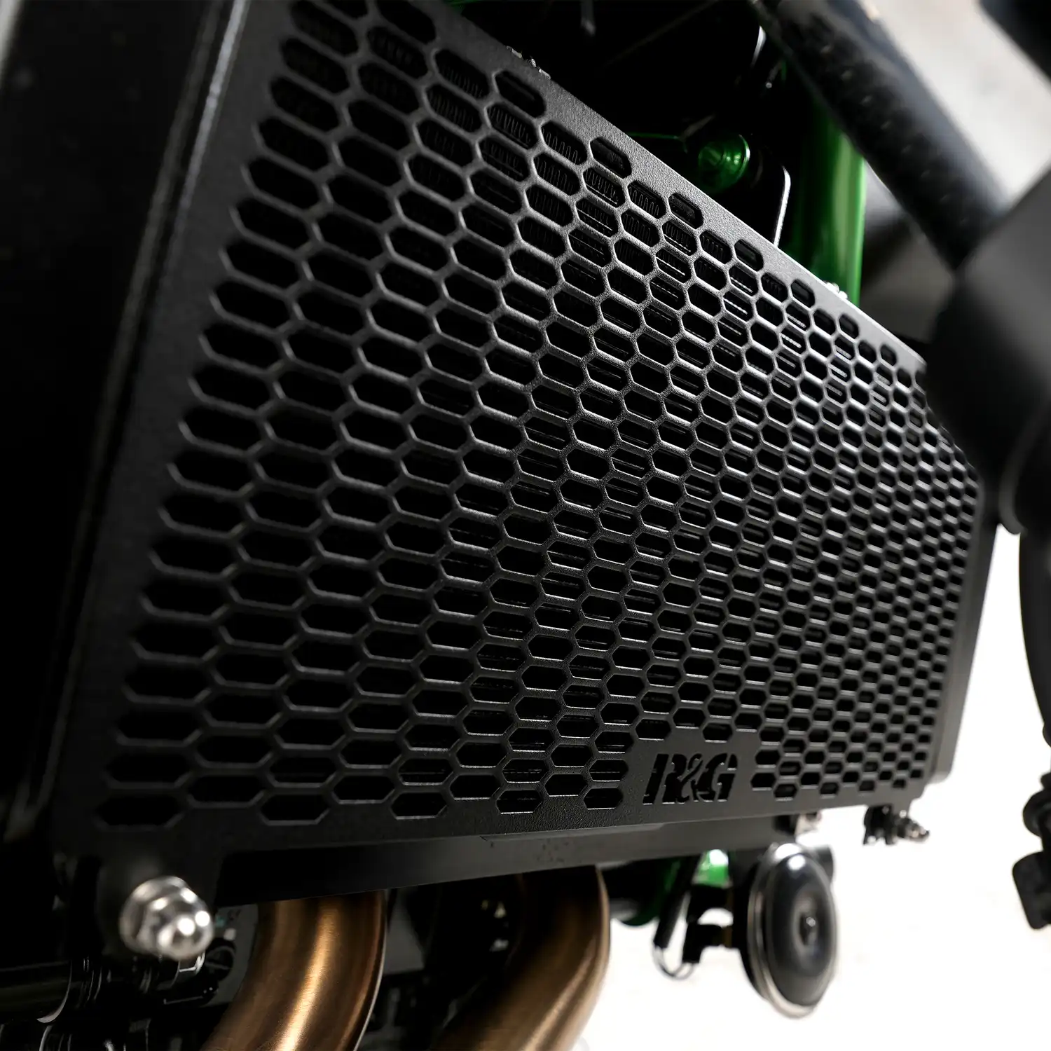 PRO Radiator Guard for Kawasaki Z650 S ‘26-, Ninja 650 '17-, Z650 '17 ...