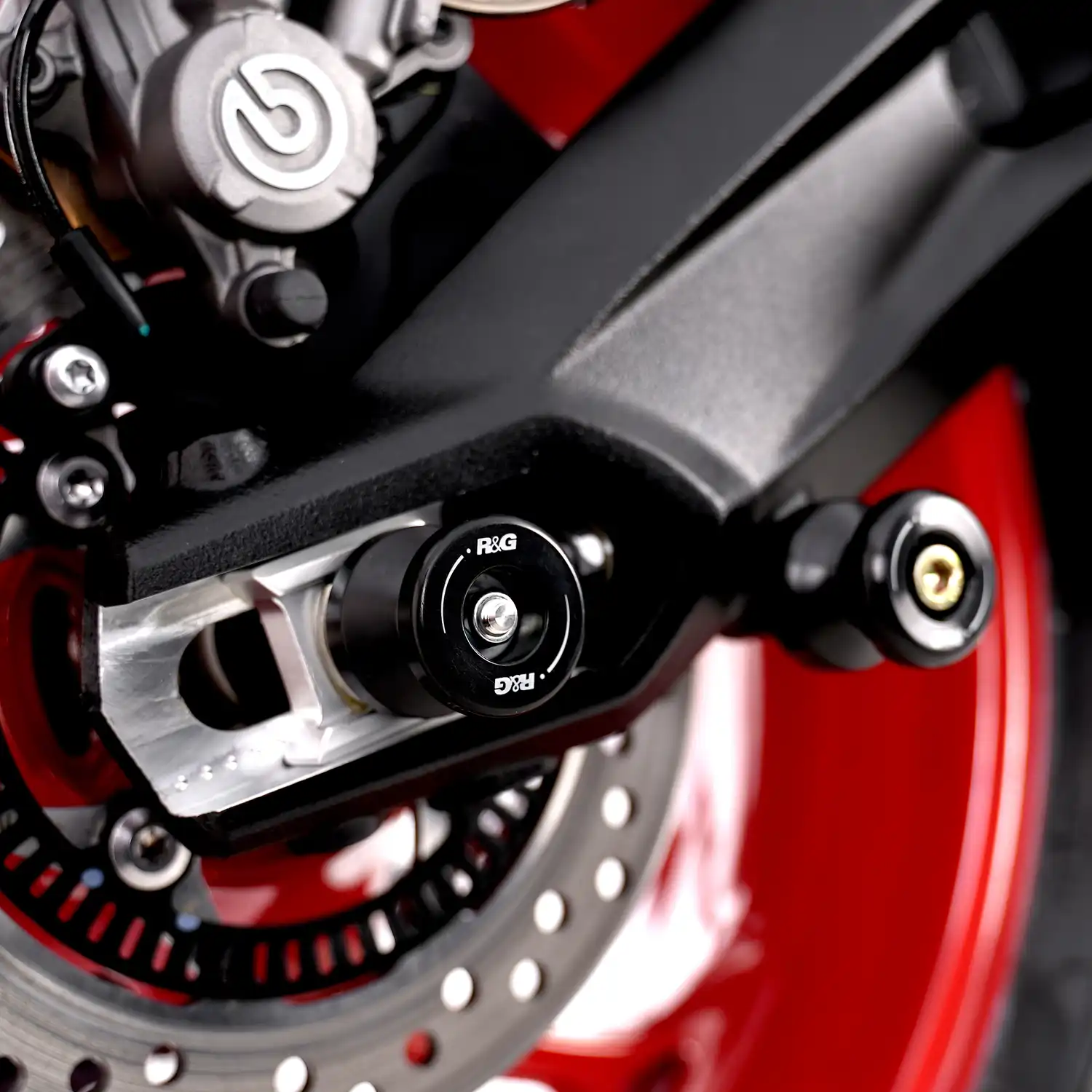 Spindle Sliders for Triumph Street Triple 660 S '17-'22, Daytona