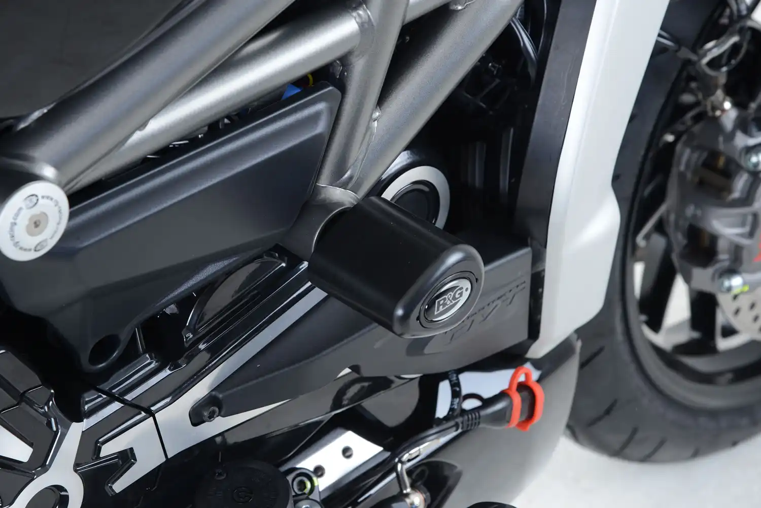 Ducati Diavel 2011 > 2018 Racing slip-on - ZARD