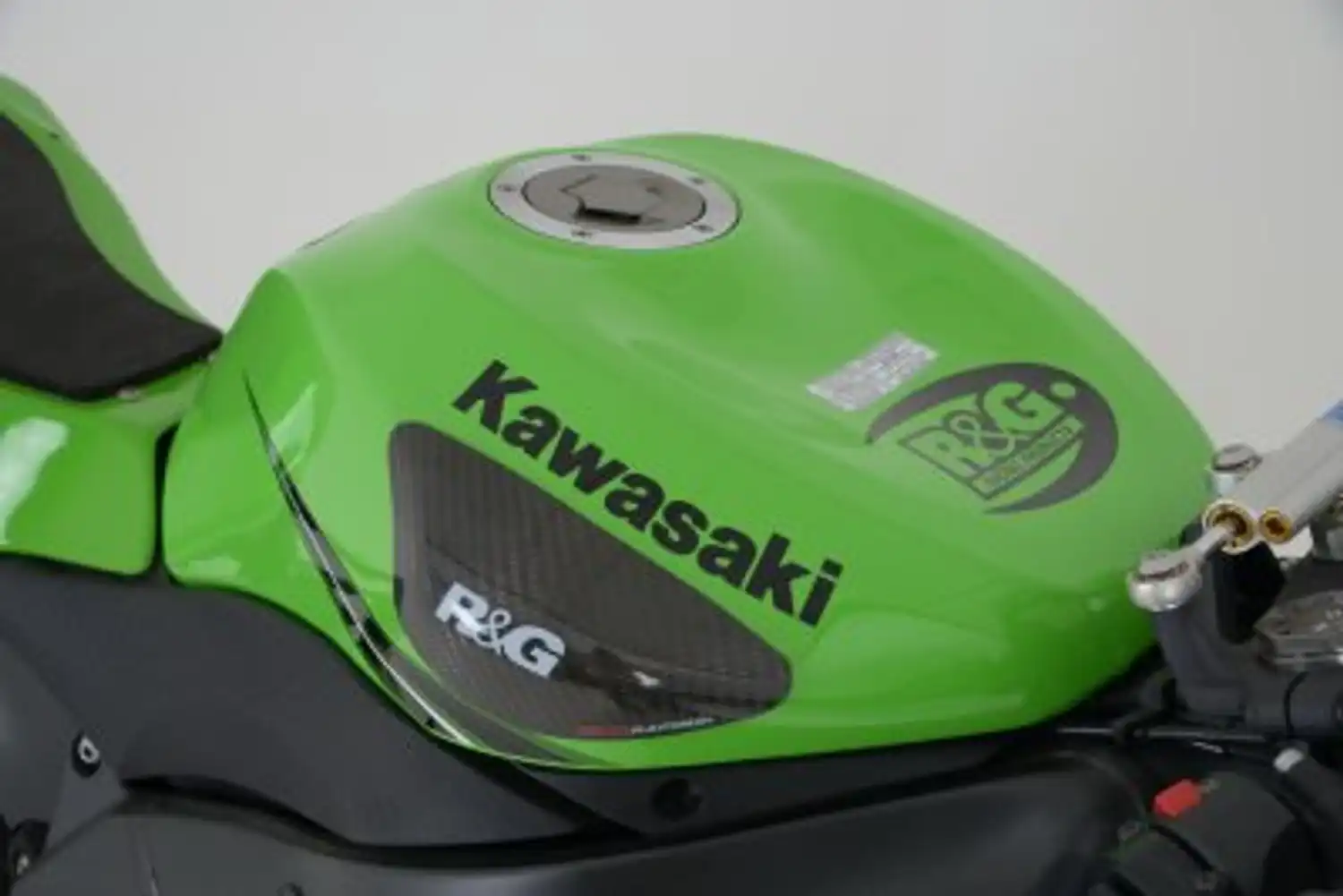 Tank Sliders for Kawsaki ZX6-R '09- '24 / ZX10-R '08-'10