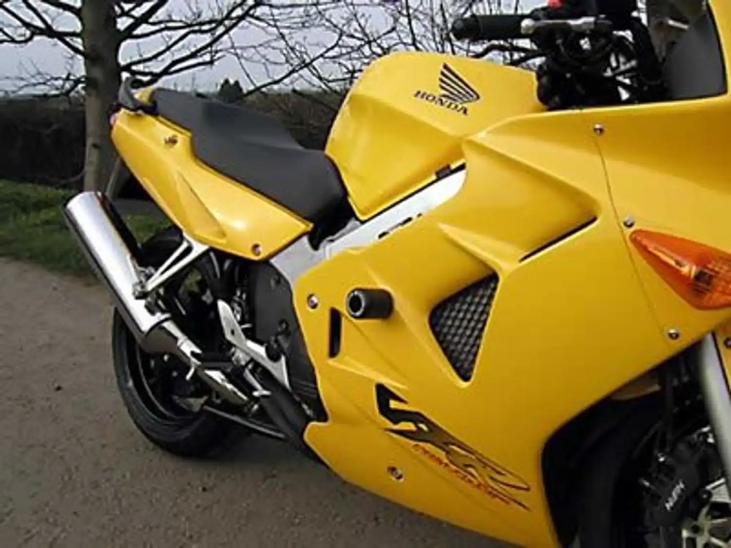 Vfr800i store