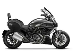 Ducati Diavel Strada
